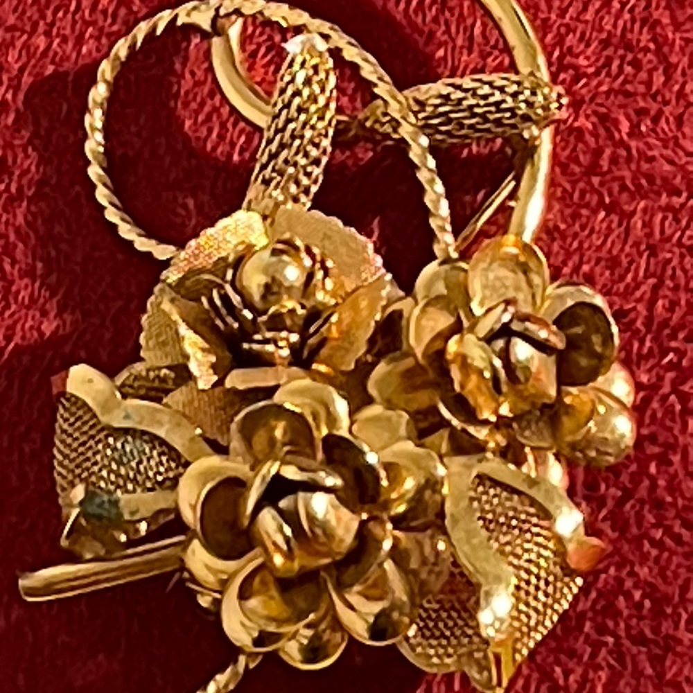 Vintage Gold Tone Mesh Flowers Bouquet  Pin Brooch.